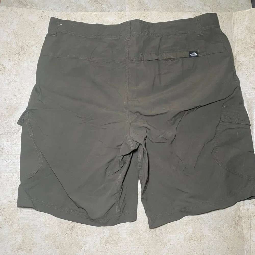 The North Face Mens Cargo Shorts Olive Green Sz 38 Nylon Outdoor Hiking‎ Durable